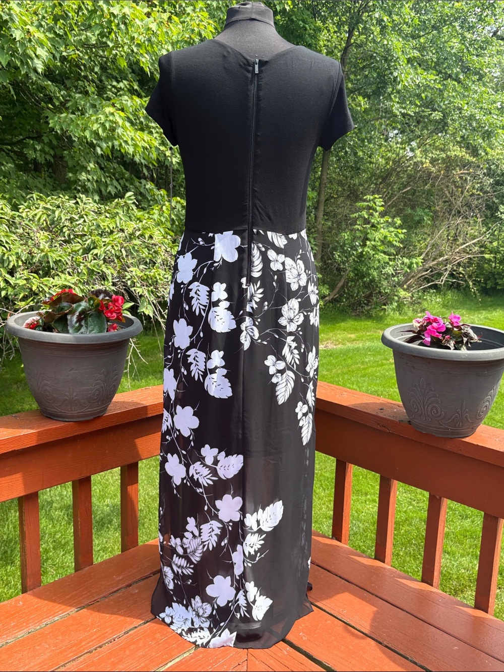 NWT Vince Camuto, sheer bottom dress - Picture 3 of 11